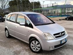 Grigio Usata 2006 Opel Meriva Monovolume | 2000 €