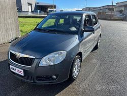 Grigio Usata 2009 Skoda Fabia Style Tre volumi | 2990 € (Buon prezzo)