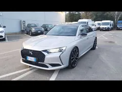 Grigio cristallo Usata 2023 DS Automobiles DS9 Rivoli Plus Tre volumi | 47.200 €