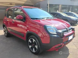 Usata 2024 Fiat Panda Cross Cross Due volumi | 13.990 € (Buon prezzo)