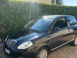 Nero Usata 2011 Lancia Ypsilon Due volumi | 3900 € (Buon prezzo)