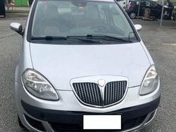 Grigio Usata 2005 Lancia Musa Monovolume | 3200 € (Buon prezzo)