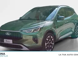 Bursting green metallizzato Usata 2024 Ford Kuga Active SUV | 28.900 € (Ottimo prezzo)