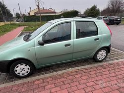 Usata 2000 Fiat Punto Tre volumi | 800 €