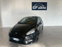 Nero Usata 2018 Ford Fiesta ST-Line Tre volumi | 9400 € (Ottimo prezzo)