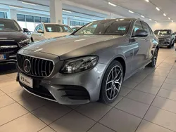 Grigio Usata 2019 Mercedes E300 Premium Plus Tre volumi | 29.900 € (Buon prezzo)