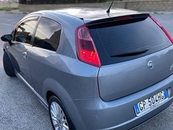 Grigio Usata 2007 Fiat Grande Punto Due volumi | 3800 € (Cara)