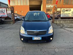 Blu Usata 2004 Toyota Corolla Verso Monovolume | 2400 € (Super prezzo)