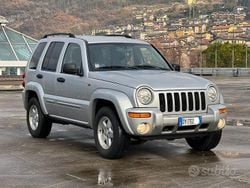 Usata 2005 Jeep Cherokee Limited SUV | 3900 € (Super prezzo)