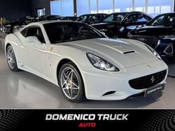 Bianco Usata 2011 Ferrari California Cabrio | 142.000 € (Cara)