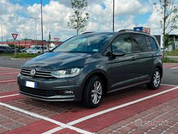 Grigio Usata 2019 VW Touran Monovolume | 14.700 € (Molto cara)