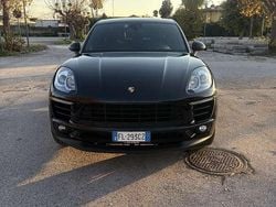 Nero Usata 2017 Porsche Macan SUV | 38.000 € (Buon prezzo)