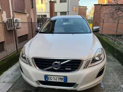Bianco Usata 2011 Volvo XC60 R-Design SUV | 7900 € (Ottimo prezzo)