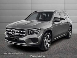 Grigio Usata 2023 Mercedes GLB180 SUV | 37.500 € (Buon prezzo)