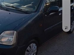Nero Usata 2005 Opel Agila Monovolume | 1800 € (Buon prezzo)