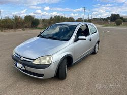 Usata 2003 Opel Corsa Tre volumi | 1200 € (Buon prezzo)
