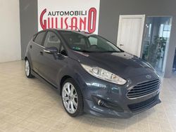 Grigio Usata 2014 Ford Fiesta Titanium Due volumi | 10.990 € (Molto cara)