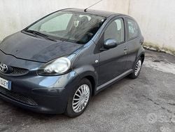 Grigio Usata 2007 Toyota Aygo Due volumi | 4000 €