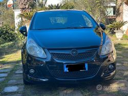 Nero Usata 2010 Opel Corsa OPC Coupé | 6900 € (Cara)