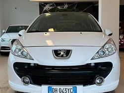 Bianco Usata 2007 Peugeot 207 Tre volumi | 2950 € (Buon prezzo)