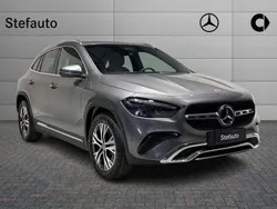 Grigio montagna Nuova 2025 Mercedes GLA200 Advanced SUV | 40.900 € (Super prezzo)
