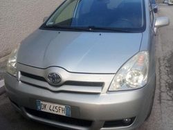 Grigio Usata 2007 Toyota Corolla Verso Monovolume | 1500 € (Super prezzo)