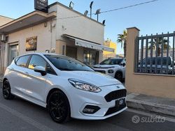 Bianco Usata 2018 Ford Fiesta ST-Line Tre volumi | 11.600 € (Cara)