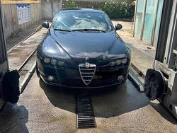 Nero Usata 2010 Alfa Romeo 159 Tre volumi | 4000 € (Buon prezzo)