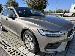 Usata 2019 Volvo V60 Business Edition Station wagon | 17.500 € (Buon prezzo)