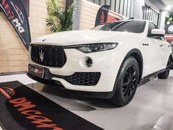 Bianco Usata 2018 Maserati Levante GranLusso SUV | 31.500 € (Buon prezzo)