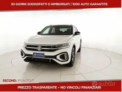 Bianco Usata 2024 VW T-Roc R-line SUV | 33.500 € (Molto cara)