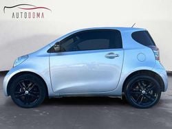 Argento Usata 2011 Toyota iQ Executive Due volumi | 11.500 € (Molto cara)