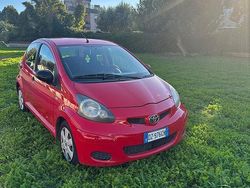 Rosso Usata 2009 Toyota Aygo Due volumi | 3300 € (Ottimo prezzo)
