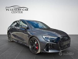 Grigio Nuova 2025 Audi RS3 Ambiente Tre volumi | 74.900 € (Buon prezzo)