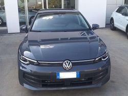 Dolphin grey Nuova 2025 VW Golf VIII Edition Tre volumi | 34.990 € (Buon prezzo)