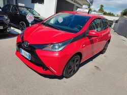 Rosso Usata 2014 Toyota Aygo Cool Due volumi | 8500 € (Molto cara)