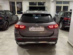 Grigio Usata 2020 Mercedes GLA200 SUV | 34.000 € (Buon prezzo)