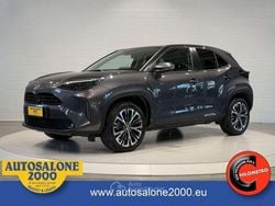 Grigio Usata 2022 Toyota Yaris Cross Lounge SUV | 23.900 € (Buon prezzo)