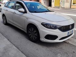 Bianco Usata 2019 Fiat Tipo Wagon Station wagon | 8000 € (Buon prezzo)