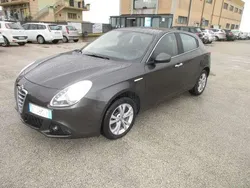 Grigio Usata 2013 Alfa Romeo Giulietta Distinctive Due volumi | 6950 € (Ottimo prezzo)