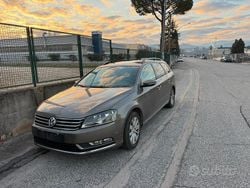 Usata 2011 VW Passat Station wagon | 2000 €