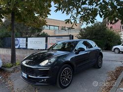 Grigio Usata 2016 Porsche Macan SUV | 34.980 € (Ottimo prezzo)