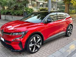 Rosso Usata 2023 Renault Megane E-Tech Techno Tre volumi | 24.900 €