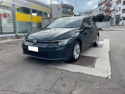 Grigio Usata 2021 VW Golf Style Tre volumi | 16.500 € (Ottimo prezzo)
