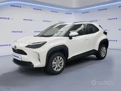 Nuova 2025 Toyota Yaris Cross SUV | 25.490 € (Buon prezzo)