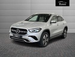 Argento Nuova 2025 Mercedes GLA200 SUV | 48.600 € (Buon prezzo)