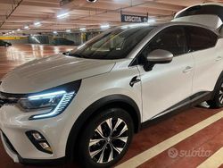 Usata 2023 Renault Captur SUV | 20.300 € (Buon prezzo)