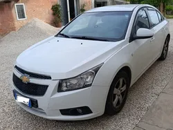 Usata 2012 Chevrolet Cruze Tre volumi | 3000 €
