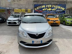 Argento Usata 2016 Lancia Ypsilon Gold Due volumi | 7000 € (Ottimo prezzo)