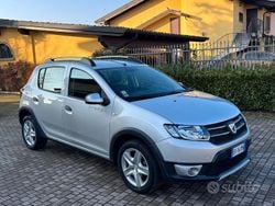 Grigio Usata 2014 Dacia Sandero Tre volumi | 3600 € (Ottimo prezzo)